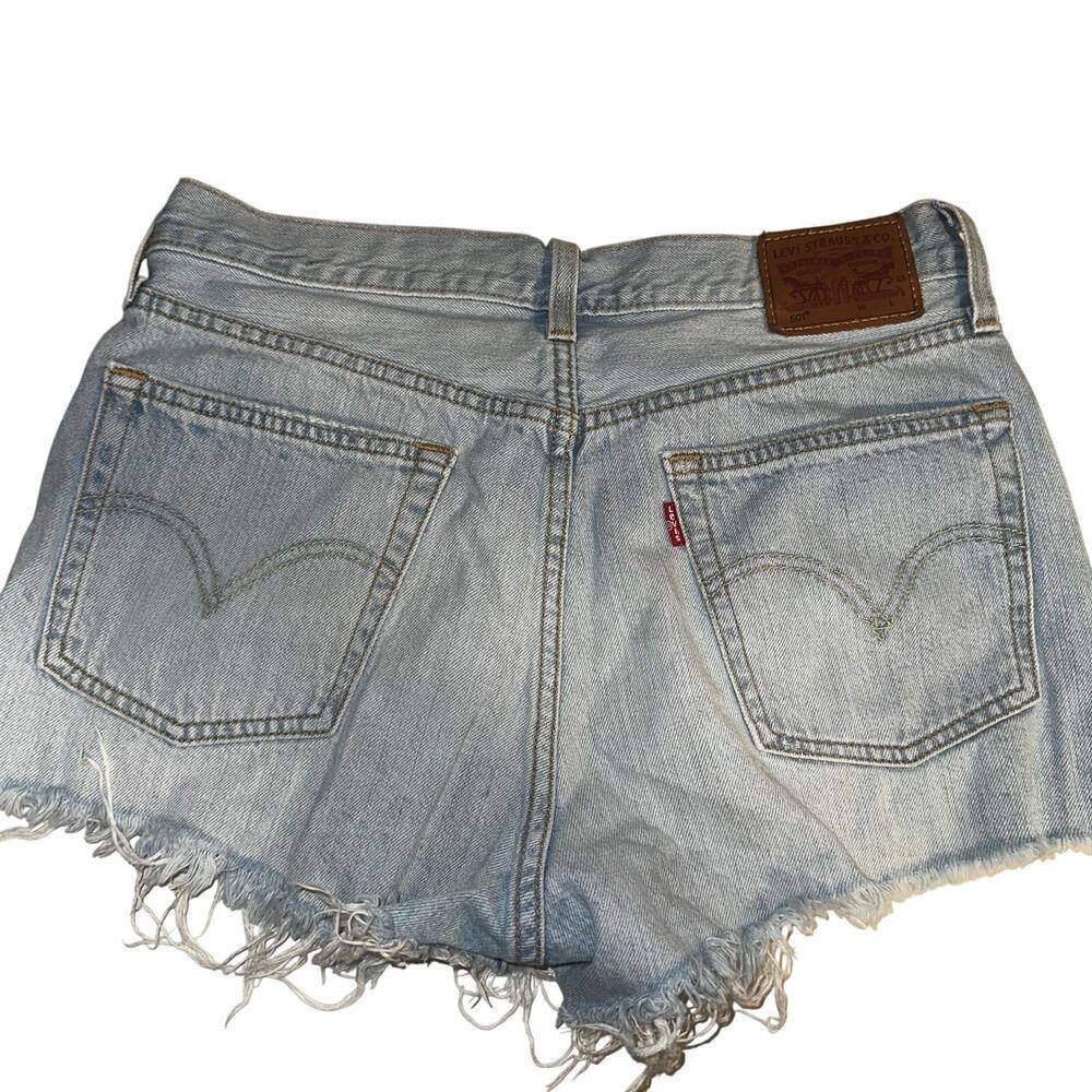 Levi 501 high waisted shorts sz 28